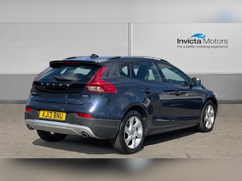 Used Volvo V40 2013 for sale - 75694925: Photo