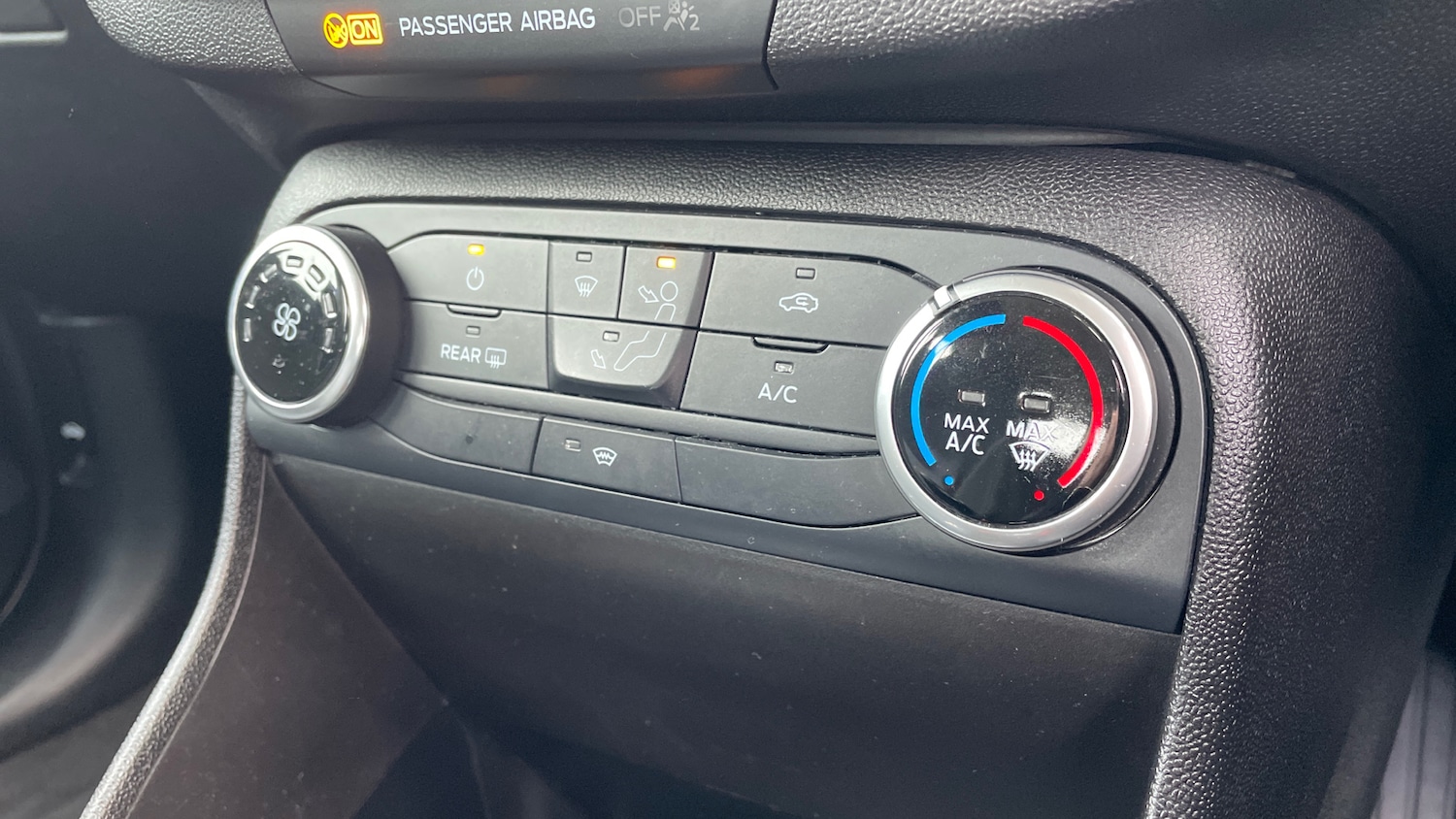 Used Ford Fiesta 2017 for sale - 77251118: Photo 21