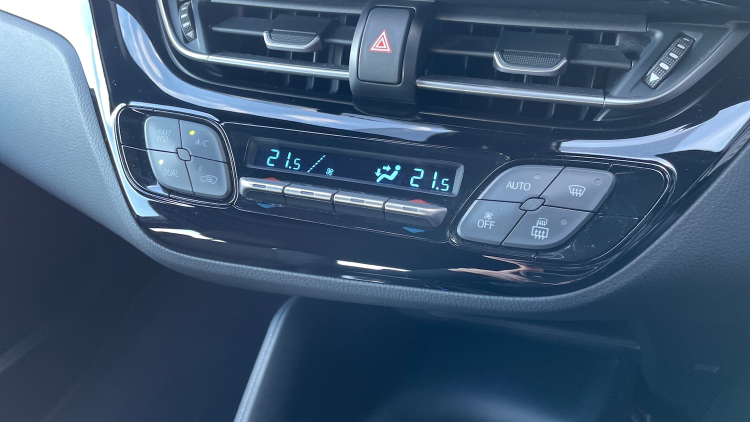 Used Toyota C-HR 2020 for sale - 76040484: Photo 21