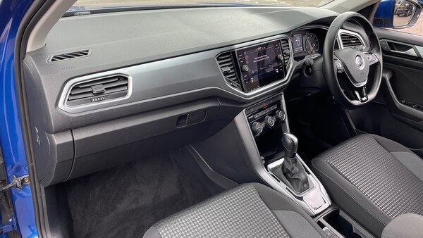 Used Volkswagen T-Roc 2021 for sale - 75987500: Photo 10