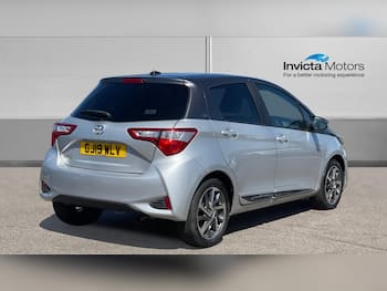 Used Toyota Yaris 2019 for sale - 79564275: Photo