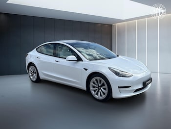 Used Tesla Model 3 2021 for sale - 79348356: Photo