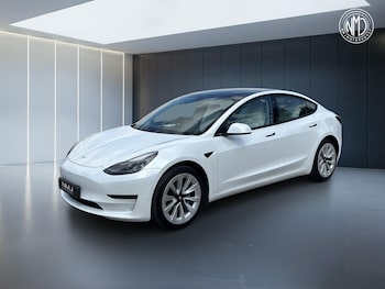 Used Tesla Model 3 2021 for sale - 79348356: Photo