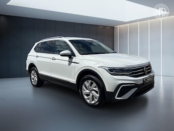 Used Volkswagen Tiguan Allspace 2023 for sale - 79348574: Photo