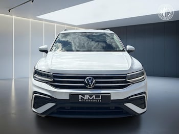 Used Volkswagen Tiguan Allspace 2023 for sale - 79348574: Photo