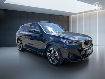 Used BMW iX1 2023 for sale - 79452420: Photo