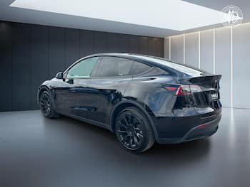 Used Tesla Model Y 2022 for sale - 79602302: Photo