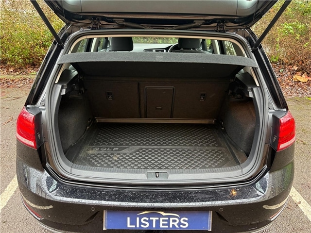 Used Volkswagen Golf 2018 for sale - 77280615: Photo 9