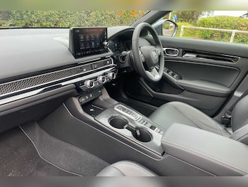 Used Honda Civic 2025 for sale - 76025871: Photo 2