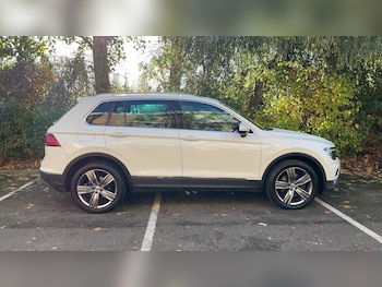 Used Volkswagen Tiguan 2017 for sale - 76327791: Photo