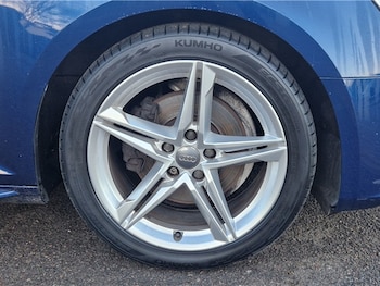 Used Audi A4 Avant 2018 for sale - 76837671: Photo