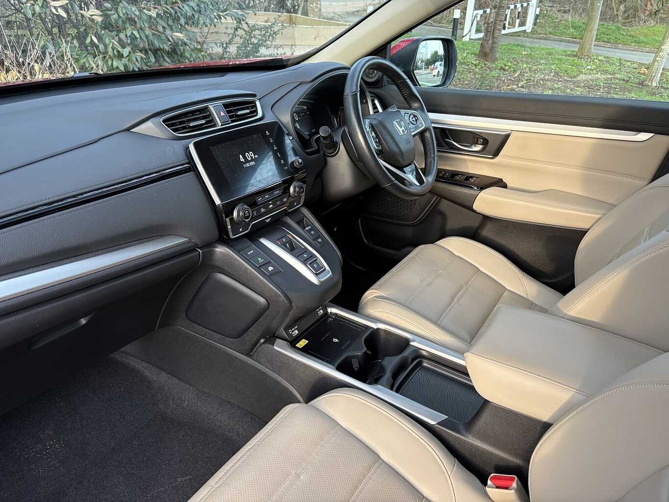 Used Honda CR-V 2023 for sale - 77826161: Photo 2