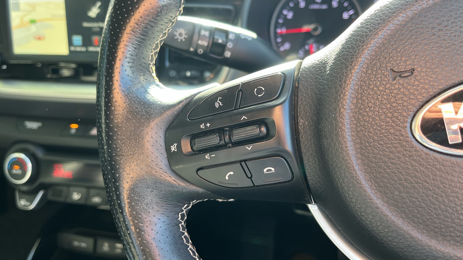 Used Kia Stonic 2018 for sale - 76061613: Photo 14