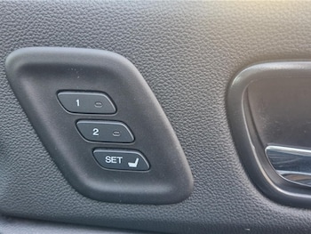 Used Honda CR-V 2017 for sale - 76716659: Photo