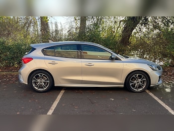 Used Ford Focus 2020 for sale - 76574692: Photo