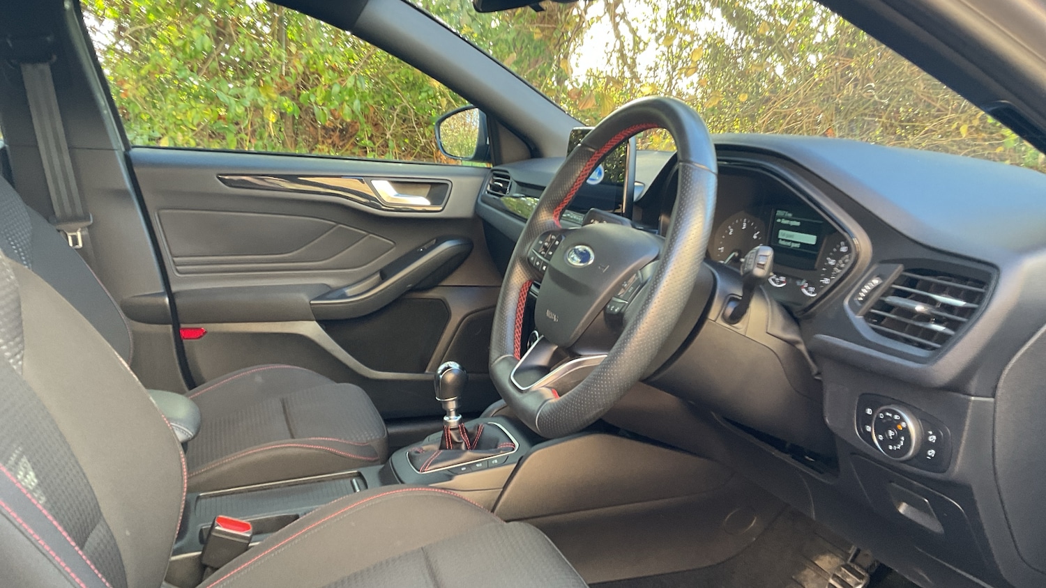 Used Ford Focus 2020 for sale - 76574692: Photo 4