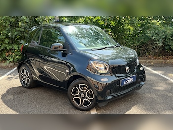 Used smart fortwo 2019 for sale - 75312405: Photo
