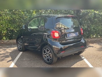 Used smart fortwo 2019 for sale - 75312405: Photo