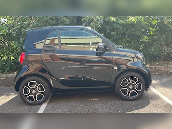 Used smart fortwo 2019 for sale - 75312405: Photo