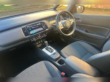 Used Honda Jazz 2023 for sale - 76716665: Photo