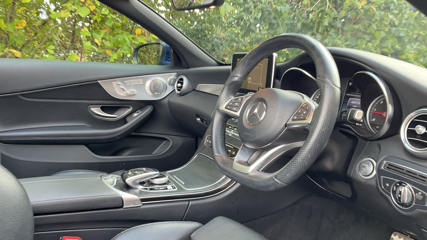 Used Mercedes-Benz C-Class 2017 for sale - 75859560: Photo 4