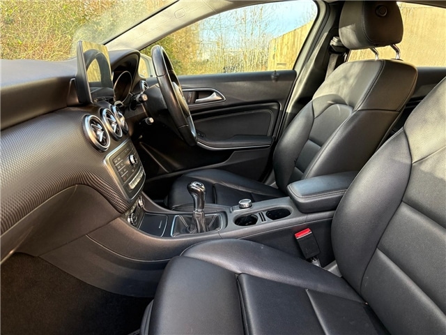 Used Mercedes-Benz A-Class 2017 for sale - 77292915: Photo 25