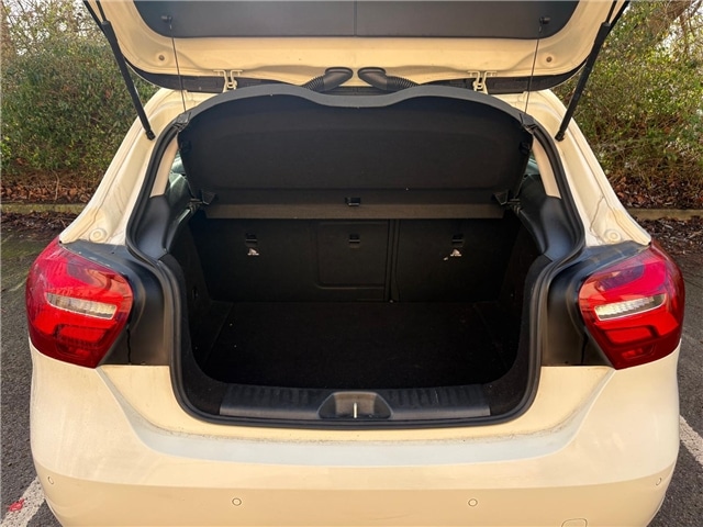 Used Mercedes-Benz A-Class 2017 for sale - 77292915: Photo 9