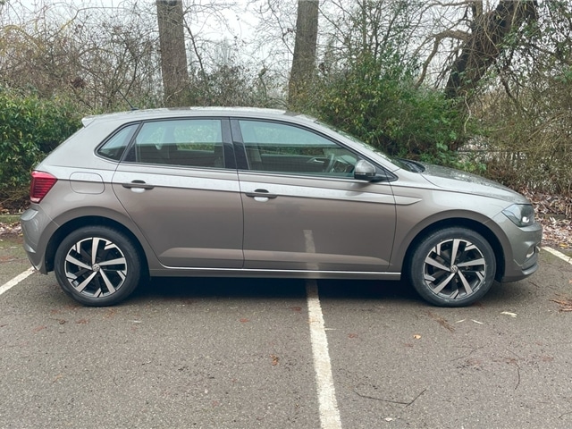 Used Volkswagen Polo 2019 for sale - 76888234: Photo 2