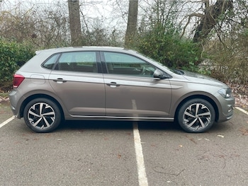 Used Volkswagen Polo 2019 for sale - 76888234: Photo