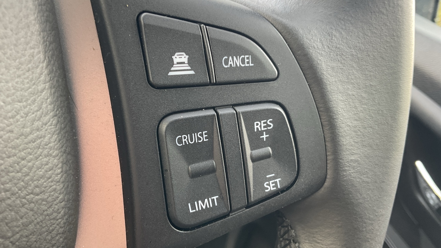 Used Suzuki S-Cross 2023 for sale - 76190751: Photo 14