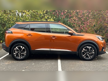 Used Peugeot 2008 2020 for sale - 76111224: Photo 3