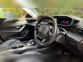 Used Peugeot 2008 2020 for sale - 76111224: Photo 4