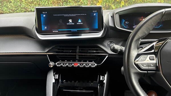 Used Peugeot 2008 2020 for sale - 76111224: Photo 5