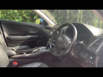 Used Honda HR-V 2017 for sale - 75073215: Photo