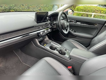 Used Honda Civic 2022 for sale - 75929379: Photo 2