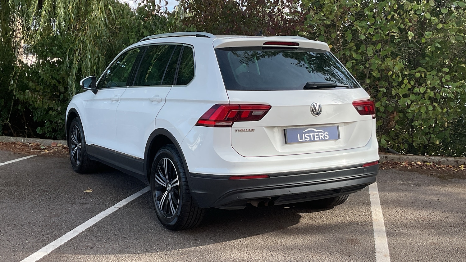 Used Volkswagen Tiguan 2018 for sale - 76111178: Photo 2