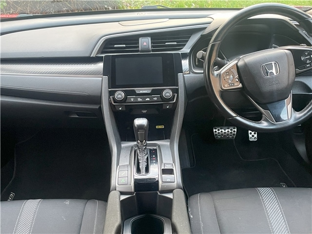 Used Honda Civic 2018 for sale - 76730802: Photo 10