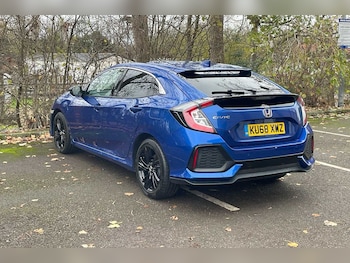 Used Honda Civic 2018 for sale - 76586544: Photo