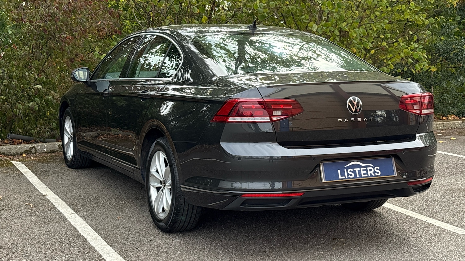 Used Volkswagen Passat 2021 for sale - 76086086: Photo 2