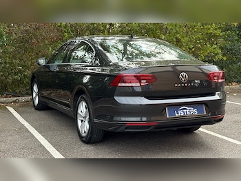 Used Volkswagen Passat 2021 for sale - 76086086: Photo