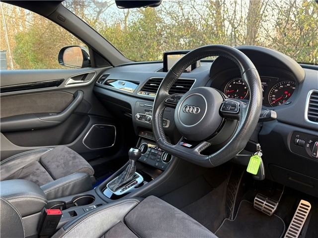 Used Audi Q3 2017 for sale - 77013393: Photo 2