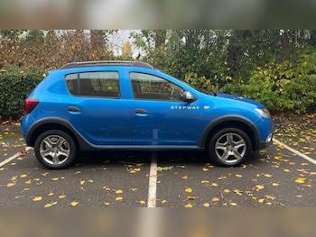 Used Dacia Sandero Stepway 2018 for sale - 76271508: Photo