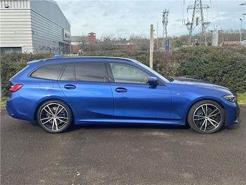 Used BMW 3 Series 2021 for sale - 77480001: Photo