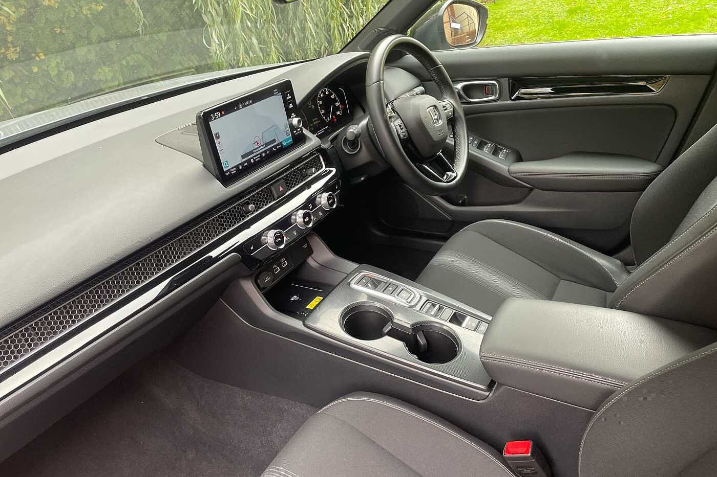 Used Honda Civic 2024 for sale - 76523247: Photo 2