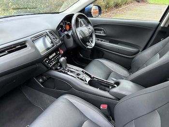 Used Honda HR-V 2020 for sale - 77124602: Photo