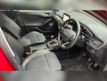 Used Ford Focus 2019 for sale - 76372364: Photo