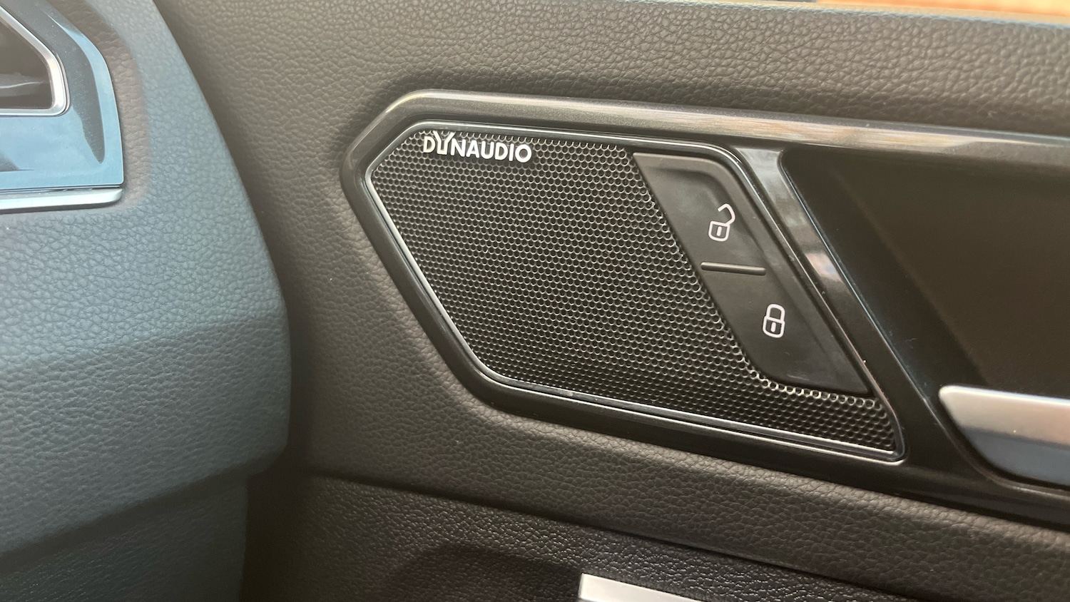 Used Volkswagen Tiguan 2017 for sale - 76486614: Photo 15