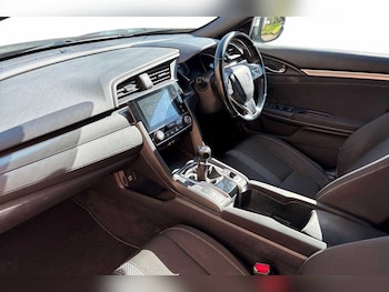 Used Honda Civic 2018 for sale - 77739516: Photo