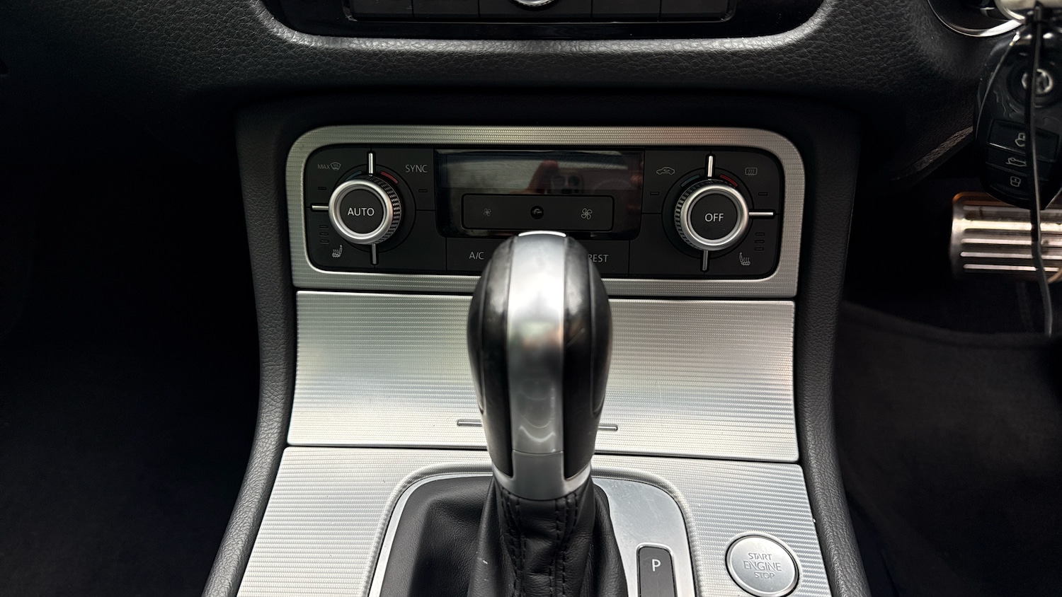 Used Volkswagen Touareg 2015 for sale - 76338442: Photo 16