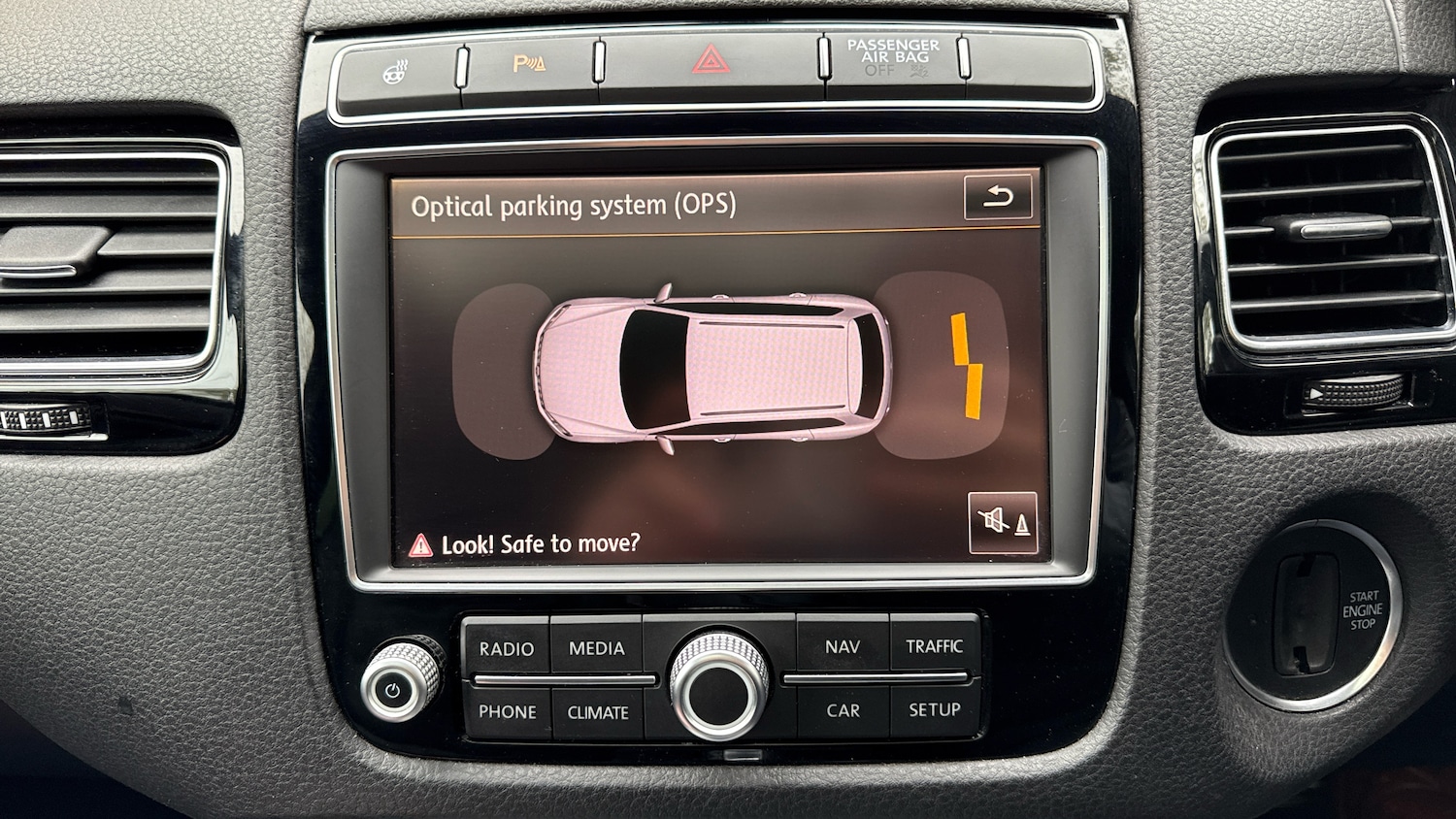 Used Volkswagen Touareg 2015 for sale - 76338442: Photo 28